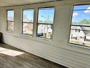 11120 Wadsworth Ave in Garfield Heights, OH - Building Photo - Building Photo