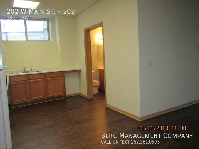 282 W Main St in Waukesha, WI - Building Photo - Building Photo