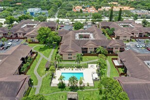 11207 SW 88th St in Miami, FL - Building Photo