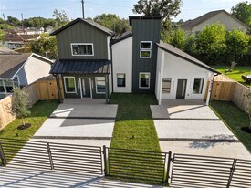 4214 Clover St in Houston, TX - Building Photo