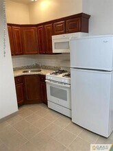 354 Paterson Plank Rd in Jersey City, NJ - Building Photo - Building Photo
