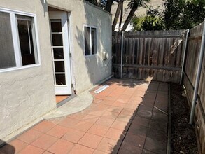 232-234 Comstock Dr in Ventura, CA - Building Photo - Building Photo