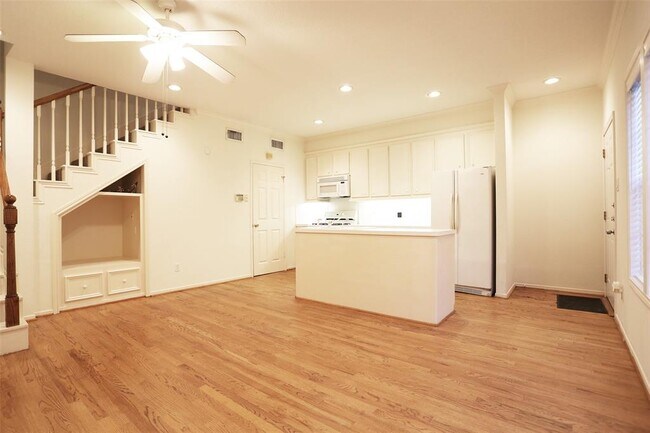 4219 University Blvd-Unit -A in Houston, TX - Building Photo - Building Photo