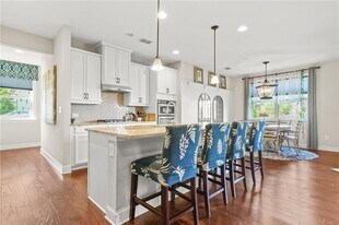 705 Pressing Dr in Alpharetta, GA - Building Photo