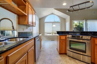 2217 Juliet Ct S in Salem, OR - Building Photo - Building Photo