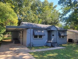 1206 Boone St in Bossier City, LA - Building Photo