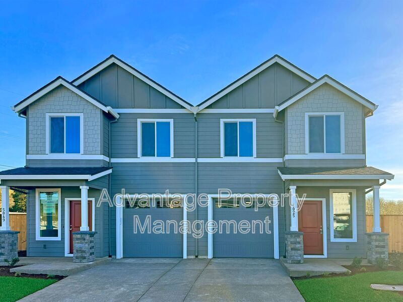 5025 NW Torchcrest Pl in Corvallis, OR - Building Photo