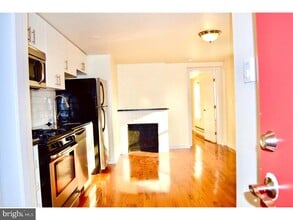 415 S Broad St in Philadelphia, PA - Building Photo - Building Photo