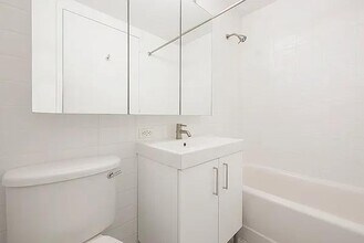 20 William St in New York, NY - Foto de edificio - Building Photo