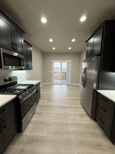 807 Rio Vis Lp in Richland, WA - Building Photo - Building Photo