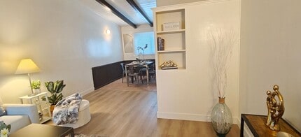 2704 W Century Blvd in Inglewood, CA - Building Photo - Building Photo