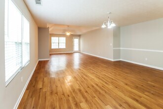 10944 Big Sky Dr in Hampton, GA - Building Photo - Building Photo