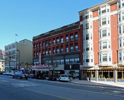 1053-1061 Elm St in Manchester, NH - Building Photo