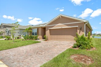1253 Dunes Ave in West Melbourne, FL - Building Photo - Building Photo