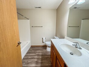 1627 Gunston Dr in New Richmond, WI - Building Photo - Building Photo