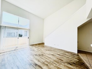 3518 Dunn Dr-Unit -203 in Los Angeles, CA - Building Photo - Building Photo