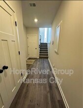 6753 Prairie Ln in Parkville, MO - Building Photo - Building Photo