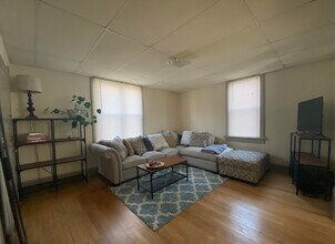 1759 N Arlington Pl in Milwaukee, WI - Building Photo - Building Photo