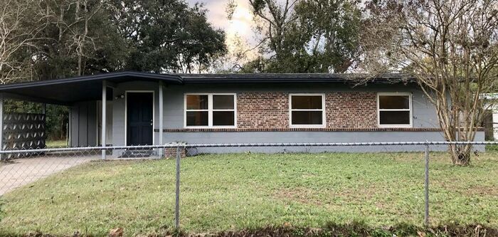 4220 Varner Rd in Jacksonville, FL - Building Photo