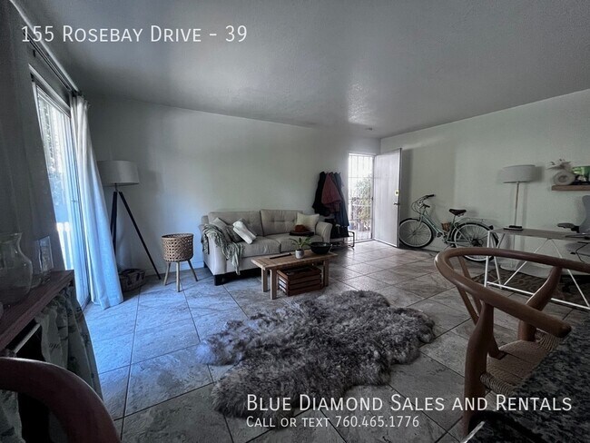 155 Rosebay Dr in Encinitas, CA - Building Photo - Building Photo