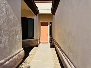 2853 Esmerelda Dr in Bullhead City, AZ - Building Photo - Building Photo