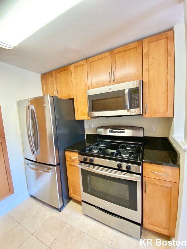 46 Ferry Rd Rentals in Salisbury, MA