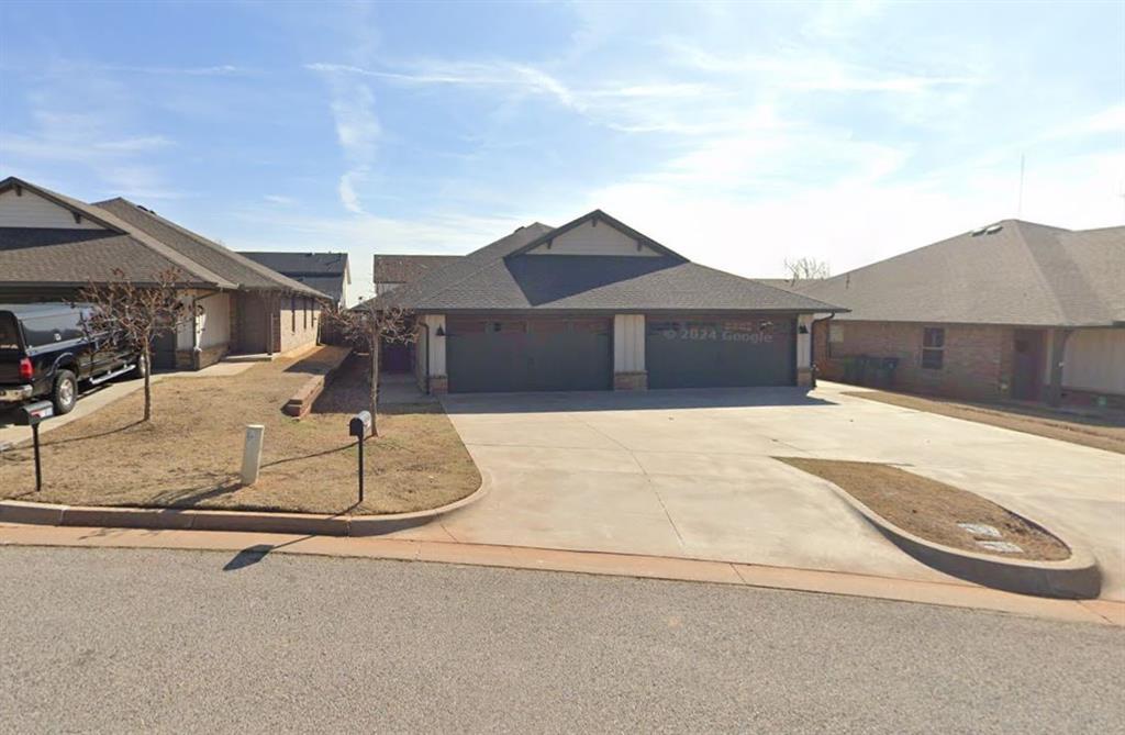 11408 Keystone Cir in Oklahoma City, OK - Building Photo