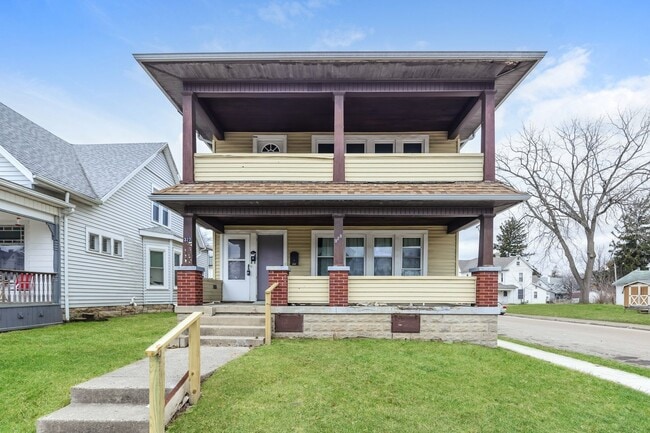 327-329-329 N Shaffer St