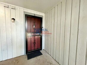 14076 E Stanford Cir in Aurora, CO - Building Photo - Building Photo