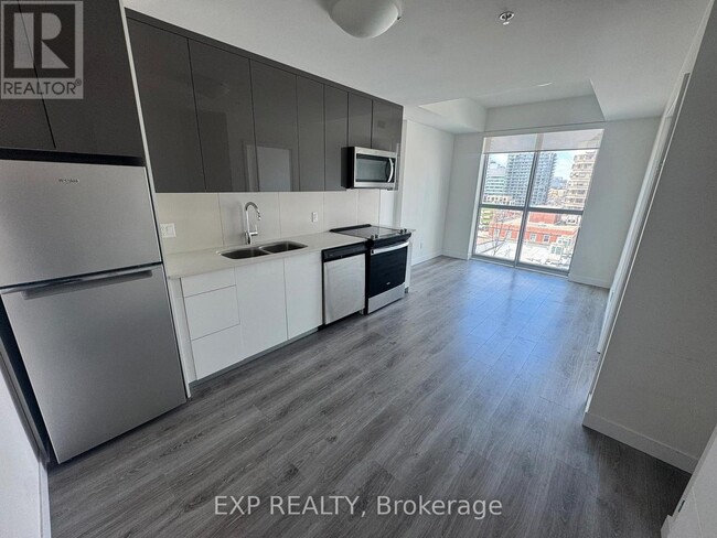 60-760 Frederick St in Kitchener, ON - Building Photo - Building Photo