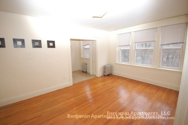 235 Park Dr, Unit 9 in Boston, MA - Building Photo - Building Photo