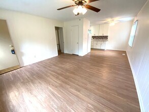 606 Nunn St in Chapel Hill, NC - Building Photo - Building Photo