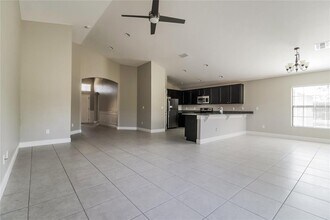 327 Anchovie Ct in Kissimmee, FL - Building Photo - Building Photo