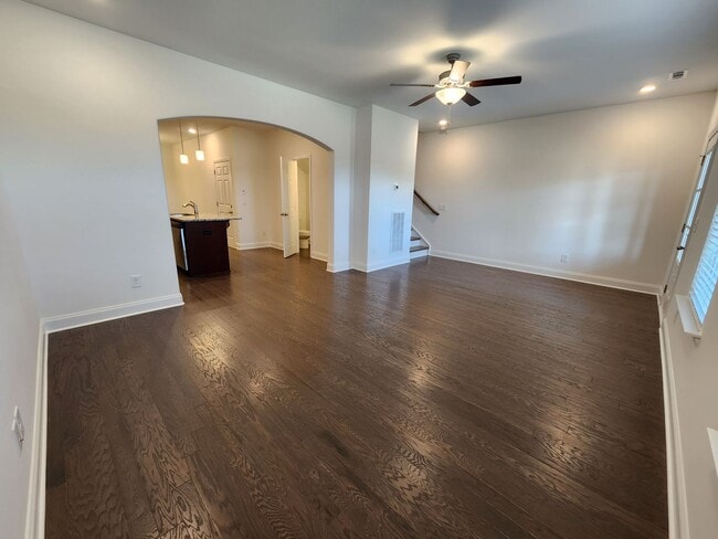 property at 728 Hahn Ct