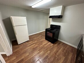 4201 Chapman St in Houston, TX - Building Photo - Building Photo