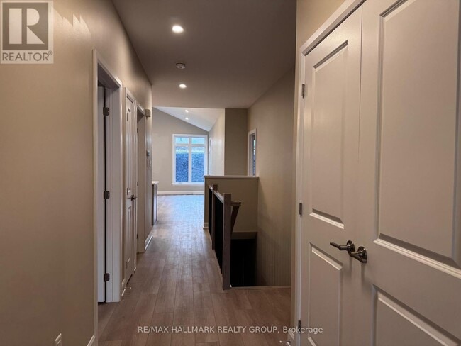 1485 Flanders Rd in Brockville, ON - Building Photo - Building Photo