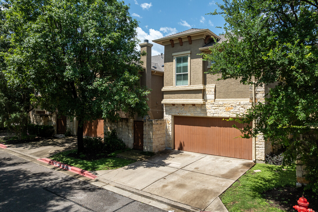 Cascade in Austin, TX - Building Photo