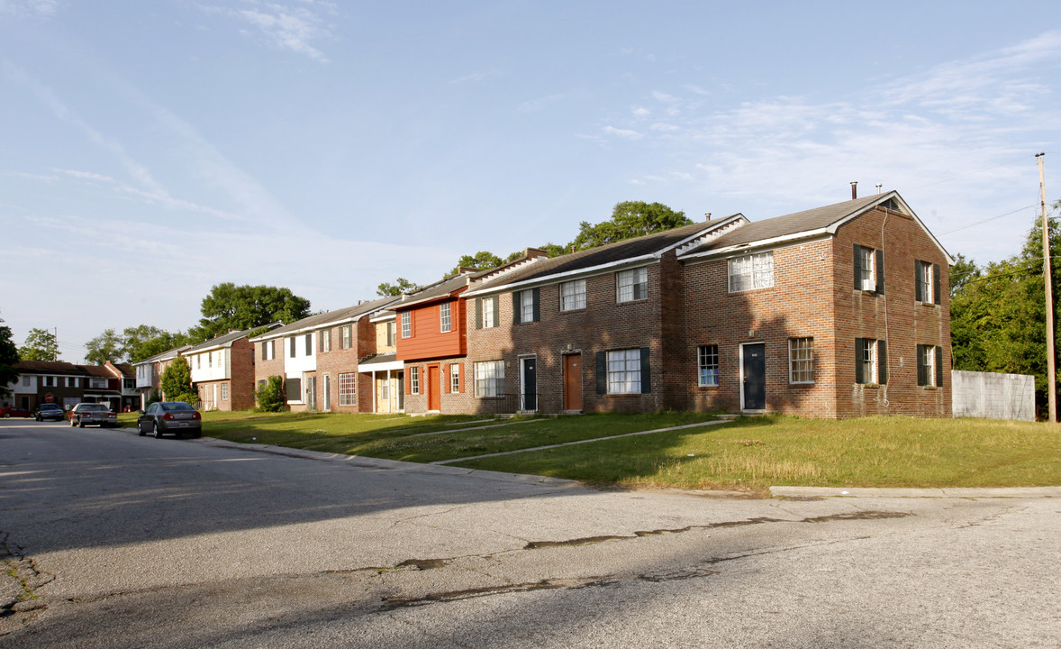 Ashley Shores Apartments in North Charleston, SC - Foto de edificio