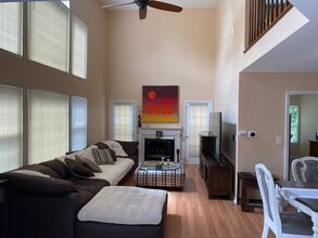 950 Sweetflower Dr in Hoffman Estates, IL - Building Photo - Building Photo