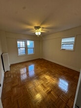 1930 N Prospect Ave, Unit 51 in Milwaukee, WI - Foto de edificio - Building Photo