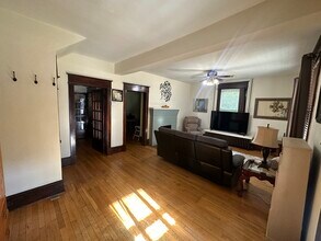 1841 Oxford Ave SW, Unit 2 Bd 1 Ba Eco Apartment in Roanoke, VA - Foto de edificio - Building Photo