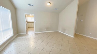 10414 Huntington Way Dr in Houston, TX - Building Photo - Building Photo