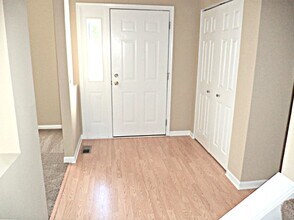 8601 Sycamore Ct in Fox Lake, IL - Building Photo - Building Photo