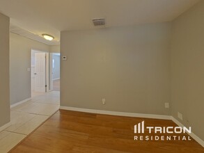 5046 10th St N in St. Petersburg, FL - Building Photo - Building Photo