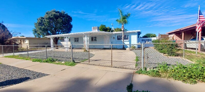 5862 S Aldorn Dr in Tucson, AZ - Building Photo