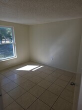 1020 61st Ave Terrace E in Bradenton, FL - Building Photo - Building Photo