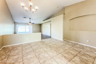 2720 E Concho Ave in Mesa, AZ - Building Photo - Building Photo