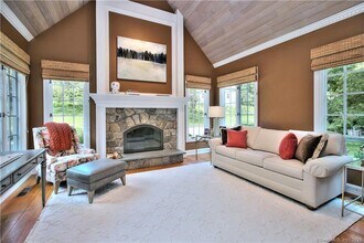 30 Soundview Farm Rd in Weston, CT - Building Photo - Building Photo