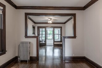 3823 N Drake Ave, Unit 1 in Chicago, IL - Foto de edificio - Building Photo