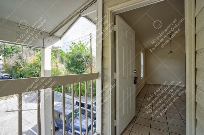 427 Lindsey St in San Marcos, TX - Building Photo - Building Photo